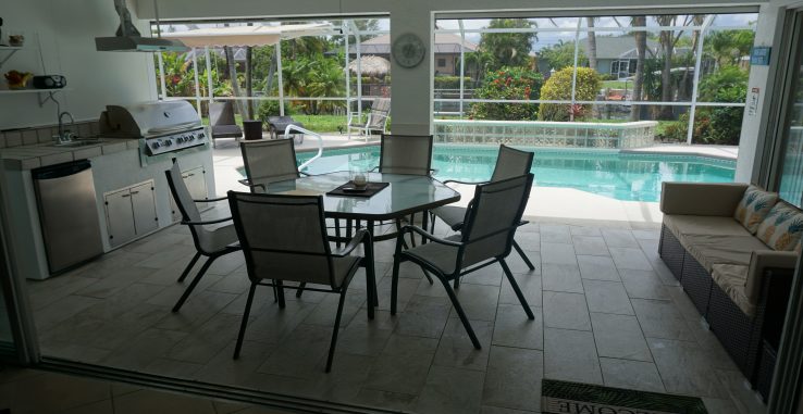 Terrasse und Outdoorküche